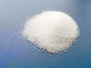 聚丙烯酰胺具有增稠携砂 降低压裂液流失的作用