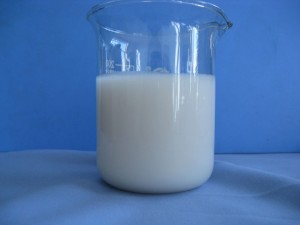 反相乳液聚合法制备聚丙烯酰胺乳液絮凝剂