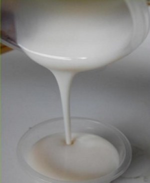 聚丙烯酰胺乳液用于油田污水处理